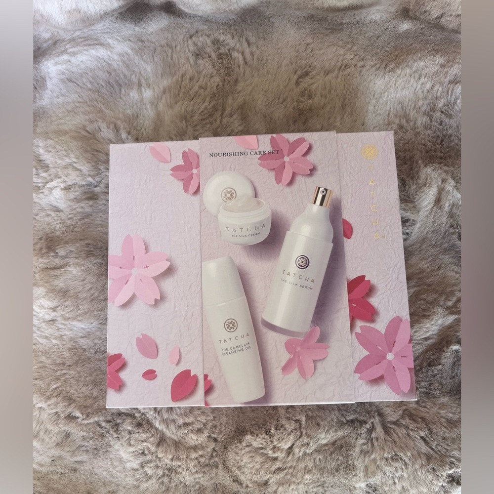 Women’s tatcha nourishing care set